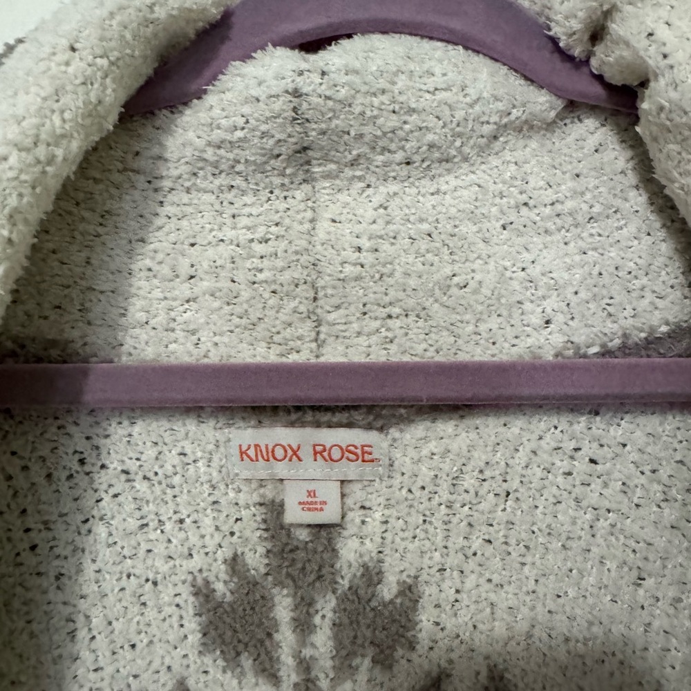 Knox Rose Gray and Cream Textured Cardigan - Picture 3 of 4